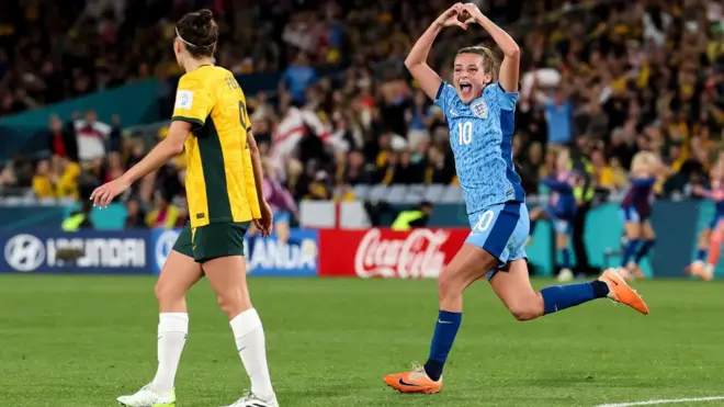 Ebgland vs Australia