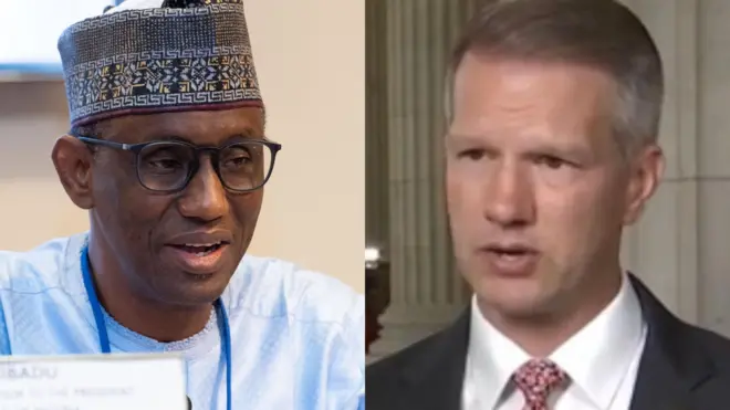 Nuhu Ribadu wọ aṣọ olomi aro pẹlu file, nigba ti Sẹnẹtọ Riley Moore wọ kootu dudu ati ẹwu funfun