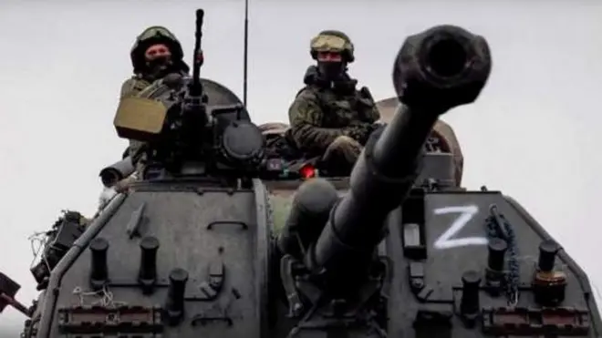 Awon ologun lori oko akotami