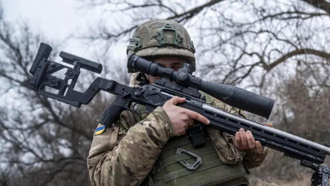 Украинский военный с американским оружием