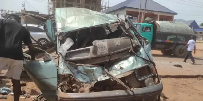 Ụgbọala bọọsụ zukasịrị