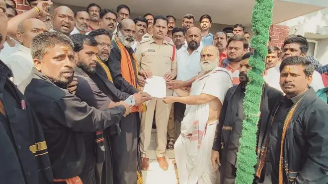 బైరి నరేశ్ అరెస్ట్