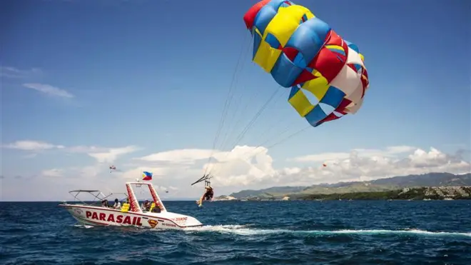 Парасејлинг