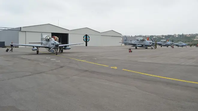 شهدت قاعدة حامات الجوية، في 28 أيار 2018، وصول أربع طائرات Super Tucano ضمن الدفعة الثانية من الهبة الأمريكية إلى سلاح الجو في الجيش اللبناني، في إطار برامج الدعم العسكري المقدّمة إلى لبنان.