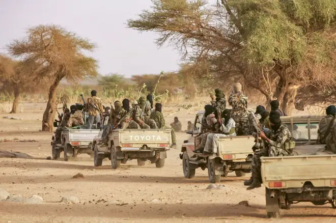 Les Touareg du MNLA (Mouvement National de Liberation de l'Azawad) au nord du Mali, région de Kidal dans la région de l'Adrar des Ifora. Les Touaregs sont en guerre contre l'Armée et le gouvernement Malien.