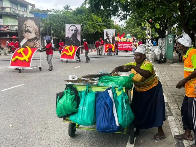 උද්ඝෝෂණ, වැඩ වර්ජන, විදී සටන් හා ජීවිත පූජා කිරීම් මැදින් ගලා යන ලෝක කම්කරු ව්‍යාපාරයට තවත් මැයි දිනයක් උදා වී තිබේ.