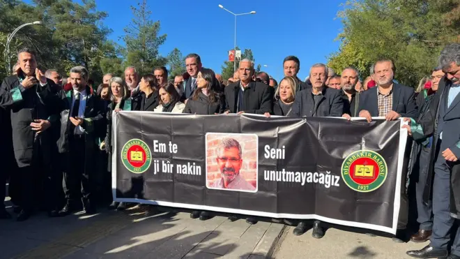 Tahir Elçi anması