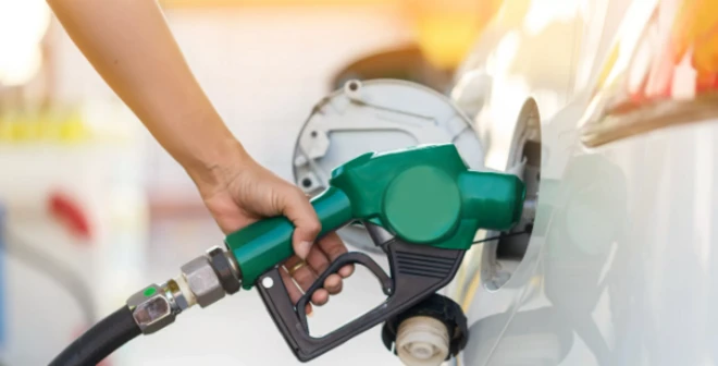 Aworan bi wọn ṣe n ta bẹntiro sinu ọkọ