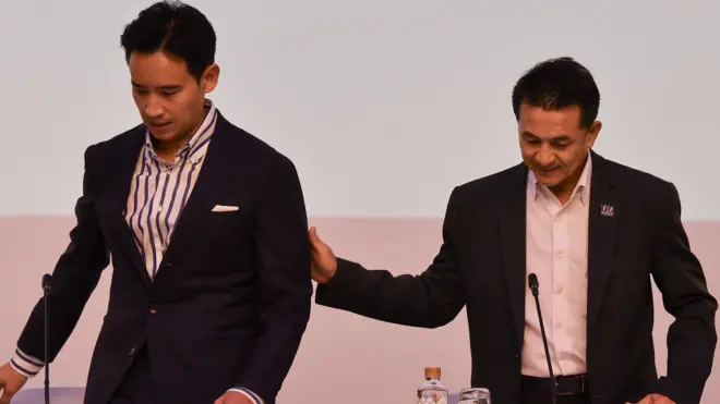 สองหัวหน้า