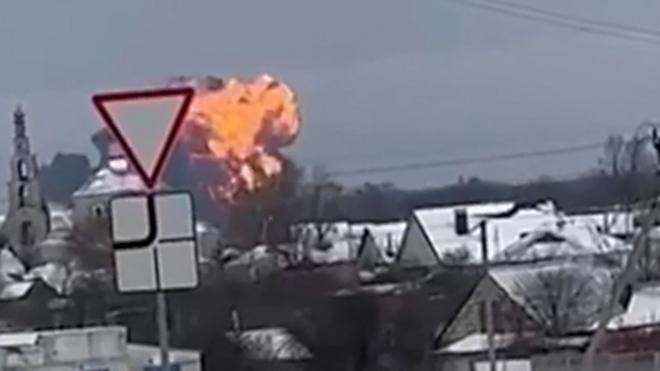 Imagen de la explosión tras la caída del avón en el pueblo de Yablonovo