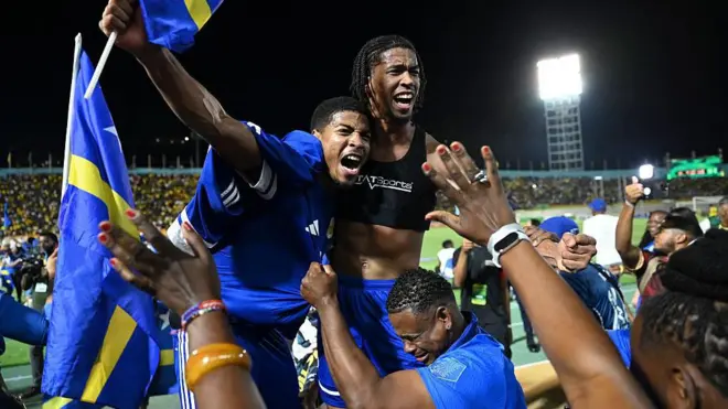 Jugadores de Curazao celebran la clasificación al Mundial de 2026