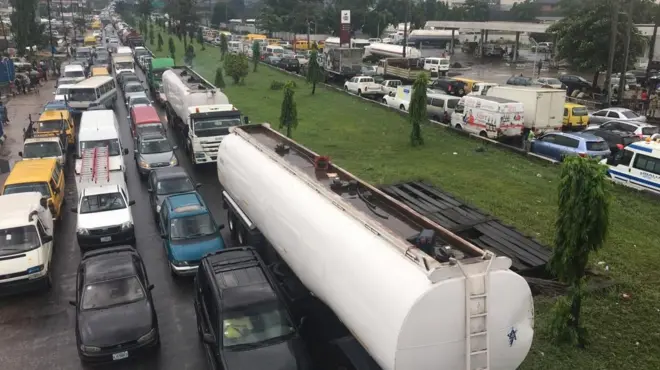 Igbokegbodo ọkọ loju popo