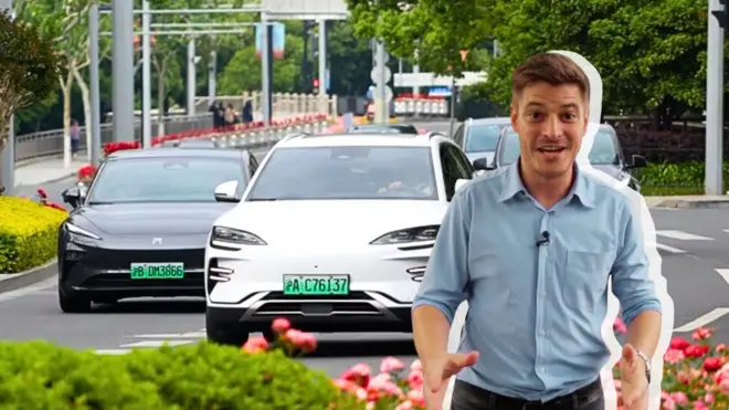 在政府的大力補貼推動下,中國電動車產業蓬勃發展。BBC記者尼克.馬什深入中國街頭,探訪最新的電動車技術。