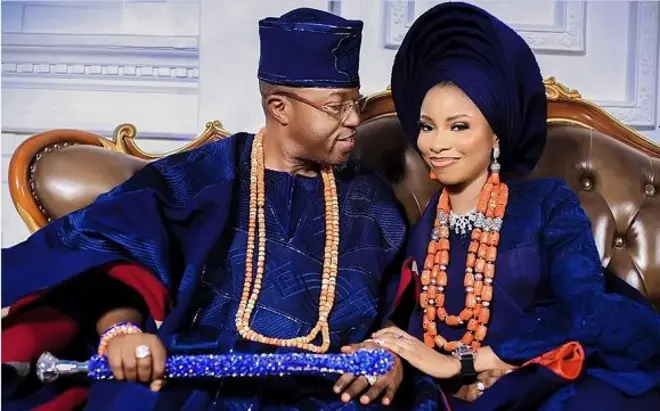 Oluwo ati iyawo rẹ