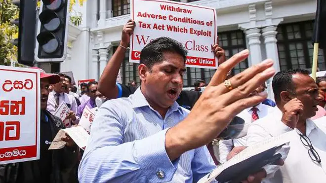 ආර්ථික අර්බුදයෙන් බැට කෑ ශ්රී ලාංකිකයින්ට 2023 ජනවාරි මස 01 වන දා සිට ජනාධිපති රනිල් වික්රමසිංහ ප්රමුඛ වත්මන් රජය රටට අවශ්ය ම බුද්ධිමතුන් පිරිස කබලෙන් ලිපට ම දැමීය.