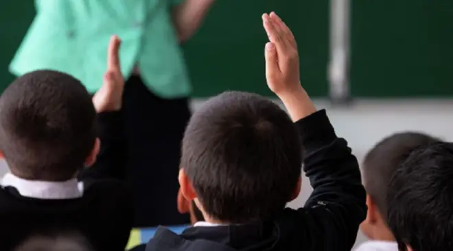 Бишкектеги мектептердин бири