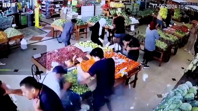 లెబనాన్ సూపర్ మార్కెట్లో పేలుడు