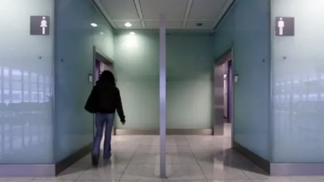  రహస్య కెమెరాలు, డ్రెస్ చేంజింగ్ రూమ్స్, హోటల్ రూమ్స్