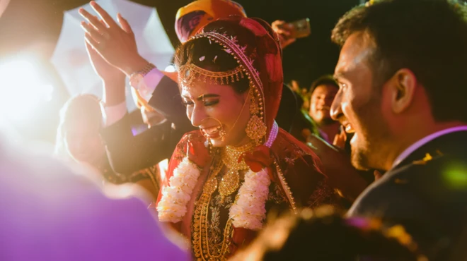 పెద్దలు కుదిర్చిన వివాహాలు, ప్రేమ పెళ్లిళ్లు, కులాంతర వివాహాలు