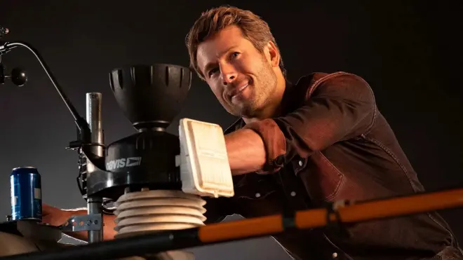 Гленн Пауелл 