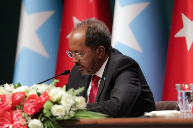 Madaxweyne Xasan shekh