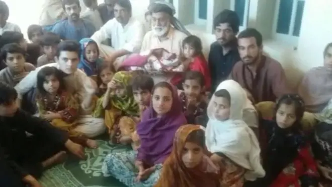 పిల్లలతో అబ్దుల్ మజీద్