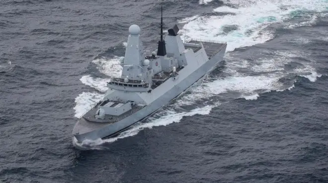 أسقطت المدمرة البريطانية HMS Diamond هجوما مشتبها به بطائرة بدون طيار الشهر الماضي
