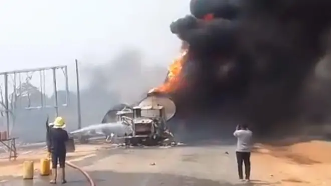 Aworan tanka epo to gbana nipinlẹ Niger