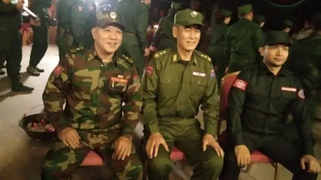 လူမျိုးစုတို့ရဲ့ ကိုယ်ပိုင်အုပ်ချုပ်မှု Ethnic Autonomy အပေါ် ဆန်းစစ်ခြင်း 