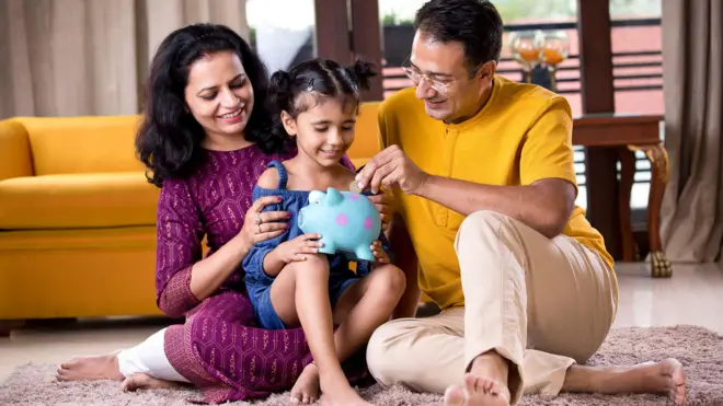 शिक्षणासाठीची गुंतवणूक 