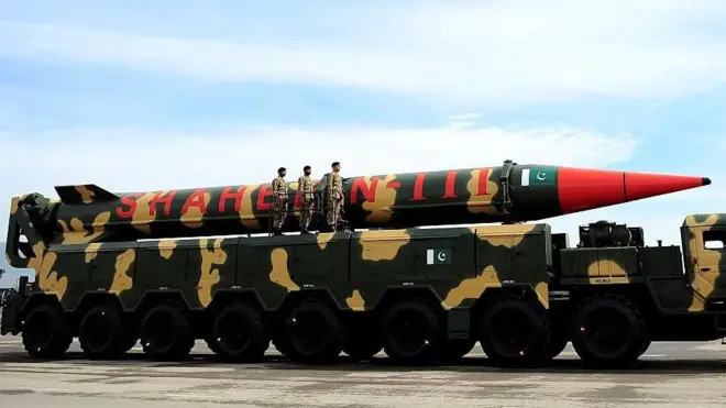 عُرض الصاروخ الباليستي شاهين-3 خلال عرض عسكري في اليوم الوطني لباكستان بإسلام آباد في 23 مارس/آذار 2016