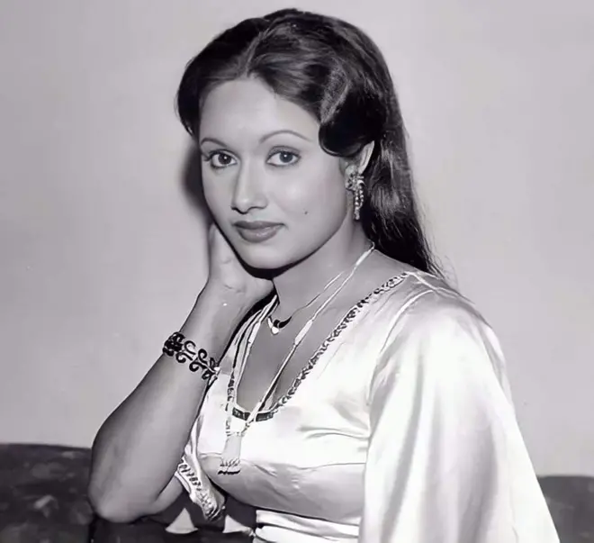 রোজিনা: জন্মনিয়ন্ত্রণ বড়ির বিজ্ঞাপনের মডেল থেকে জনপ্রিয় চিত্রতারকা