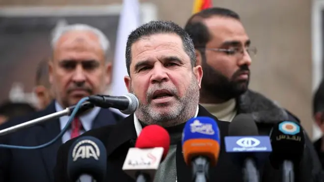 Senior Hamas figure Salah al-Bardaweel, pictured here in 2015, was killed in Khan Younis 2015 දී මෙහි ඡායාරූපයේ දැක්වෙන ජ්යෙෂ්ඨ හමාස් නායක සලාහ් අල්-බර්දාවීල්, ඛාන් යුනිස් හිදී ඝාතනය කරන ලදී.