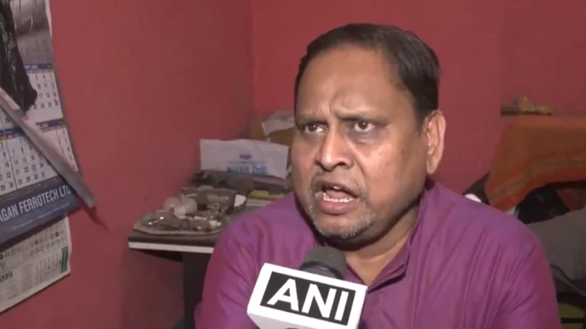 टीएमसी से निष्कासित विधायक हुमायूं कबीर का कहना है कि वह 6 दिसंबर को भरतपुर के बेलडांगा में मस्जिद बनवाने के लिए नींव रखेंगे