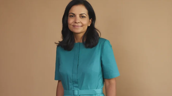 لیدیان جونز، مدیر اپلیکیشن زوج یابی بامب