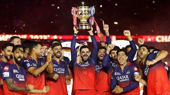 آر سی بی دفاعی چیمپیئن ہے 