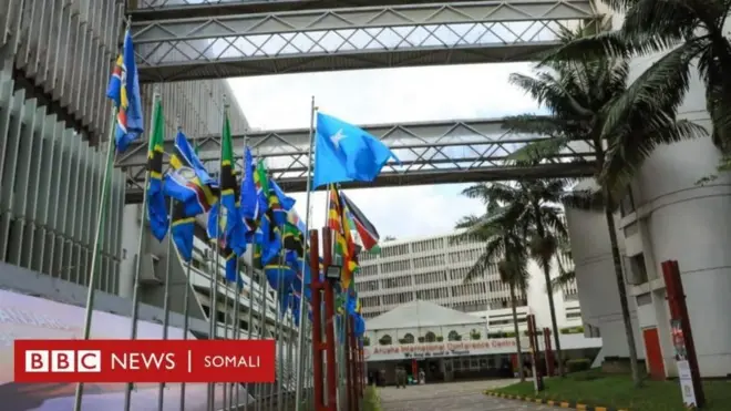 Soomaaliya iyo Ku biiristeeda Bulshada Bariga Afrika