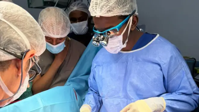 Qaliimada wadnaha daloola