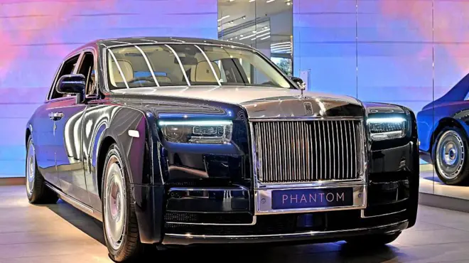 රෝල්ස් රොයිස් සමාගම විසින් මෝටර් රථ මාදිලි 07ක් නිෂ්පාදනය කරනු ලබන බව ඔවුන්ගේ නිල වෙබ් අඩවියේ සඳහන්ව ඇත.