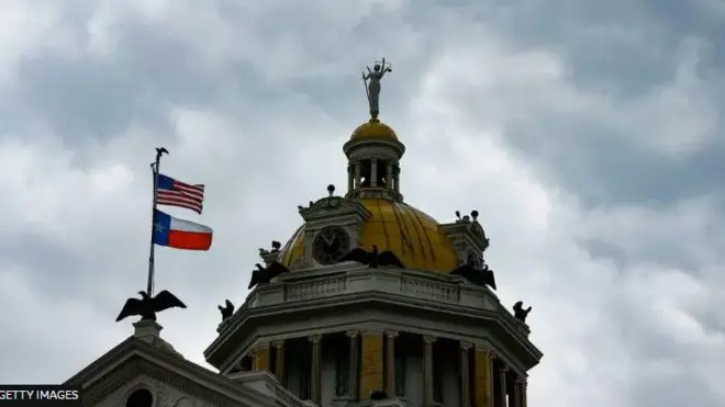 টেক্সাসের আদালতের রায়