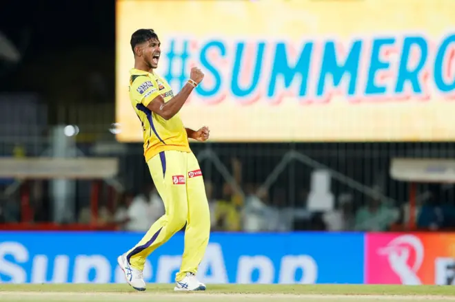 පිතිකරුවන්ගේ පාරාදීසයක් වූ මෙවර IPL තරගාවලියේ අභියෝග ජය ගත් පන්දු යවන්නෝ