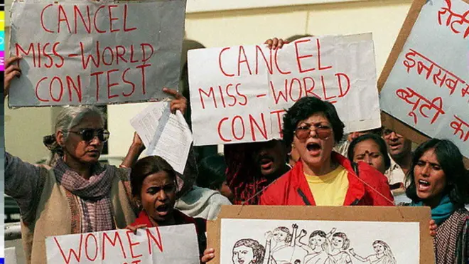 Protesto contra o concurso Miss Mundopixbet do brasil1996