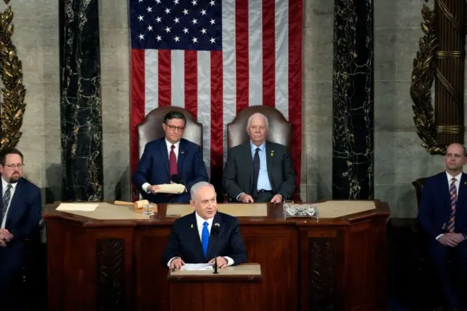 رئيس الوزراء الإسرائيلي نتنياهو يلقي كلمة أمام الكونغرس الأمريكي وسط مظاهرات رافضة للحرب على غزة