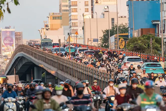 Giao thông ở TP HCM