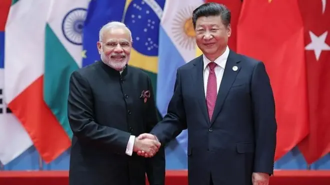 नरेंद्र मोदी आणि शी जिनपिंग