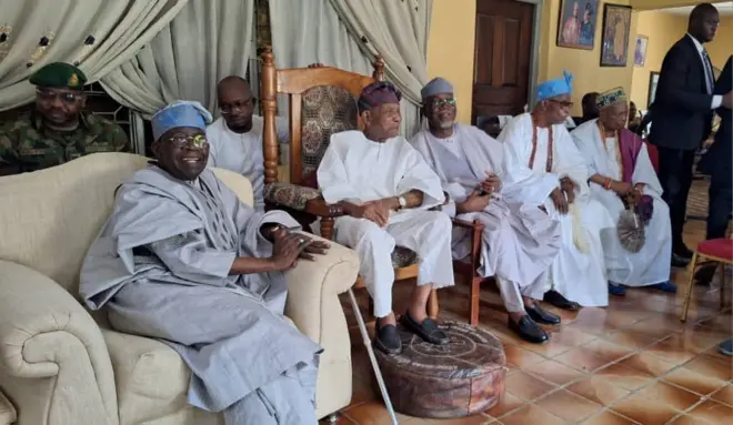 Aworan Aarẹ Tinubu ati awọn agbaagba Afenifere 