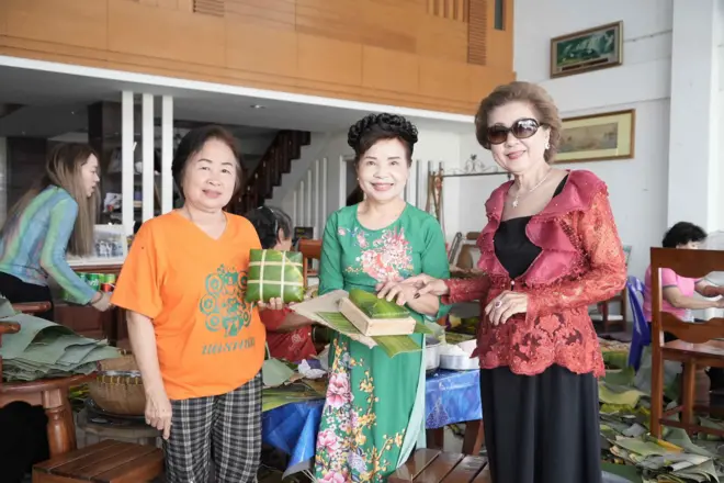 Gói bánh chưng ở Nakhon Phanom
