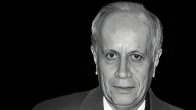 جلال متینی استاد و رئیس پیشین دانشگاه فردوسی مشهد و بنیانگذار دو نشریه ایرانشناسی در خارج از کشور