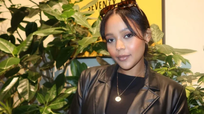 ونٹا زیتو ایک آن لائن کانٹینٹ کری ایٹر ہیں