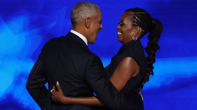 Michelle Obama y Barack Obama en la Convención Nacional Demócrata el 20 de agosto de 2024.